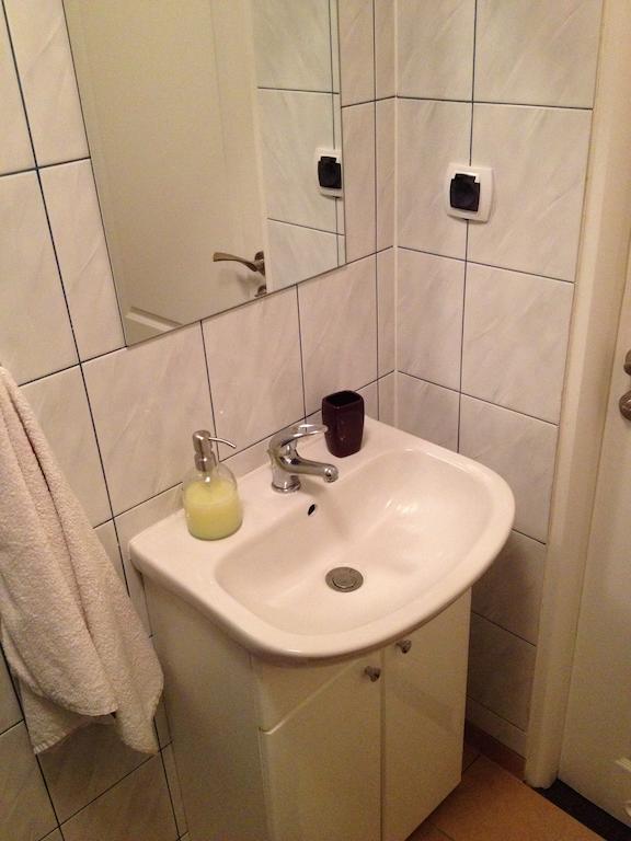 Pokoje Na Chmielnej 2 Warsaw Ngoại thất bức ảnh